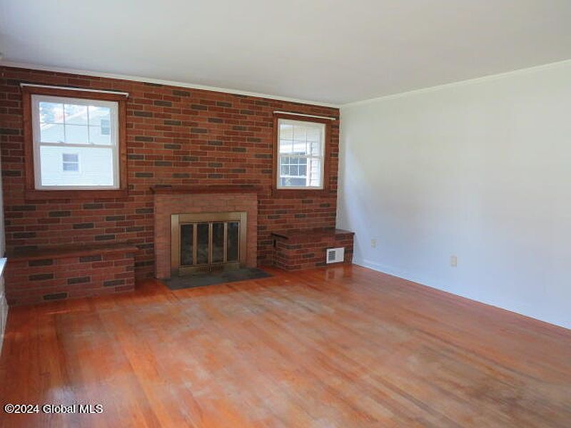 2nd image of 7 Orchard Terrace