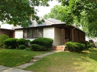 5353 207th St, Bayside, NY 11364