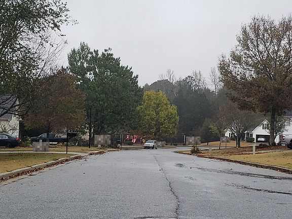 5th image of 702 Buckhorn Ct