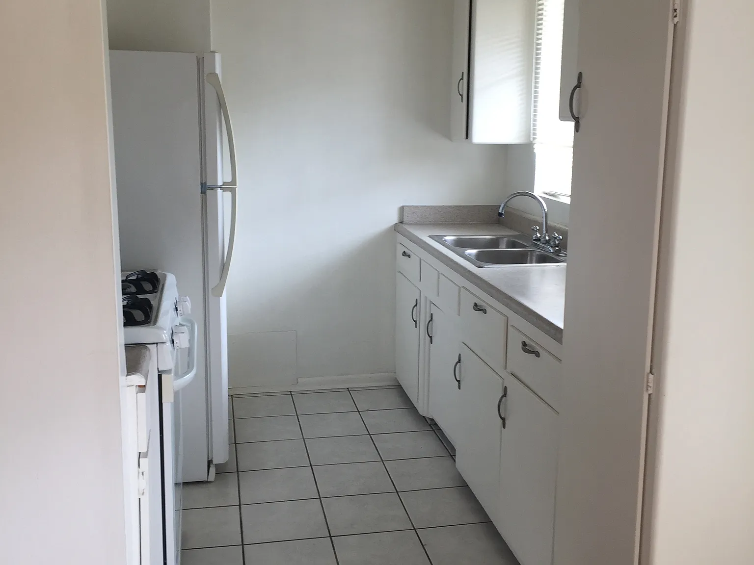 1 bed, 850 sqft, $2,300 — Photo 4