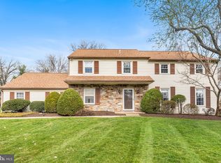 1322 Crosby Dr, Fort Washington, PA 19034