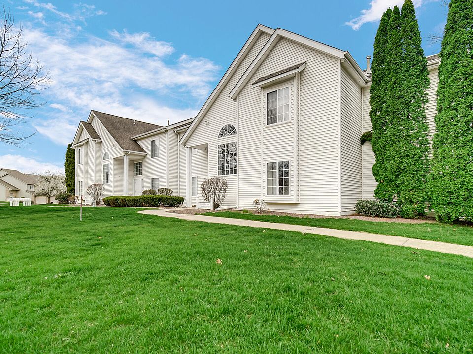 1st image of 3001 Columbine Cir APT F