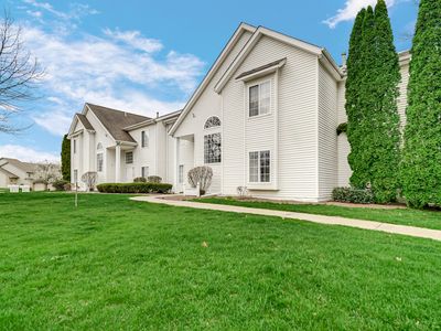 3001 Columbine Cir APT F, Valparaiso, IN, 46383