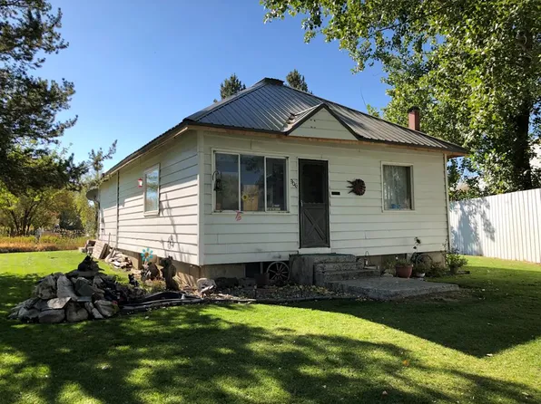 906 S Bridge St, Saint Anthony, ID 83445