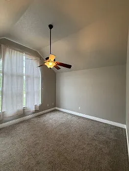 135 Caterpillar Ln — Photo 3