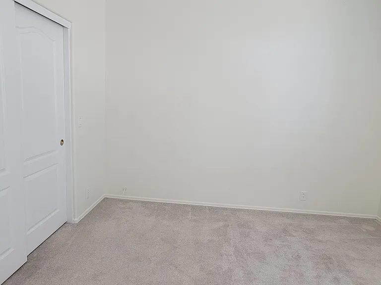 Jill bedroom