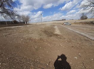 17420 Country Club Rd, Atchison, KS 66002