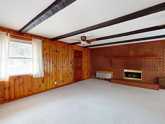 4th image of 350 Woodlawn Ave