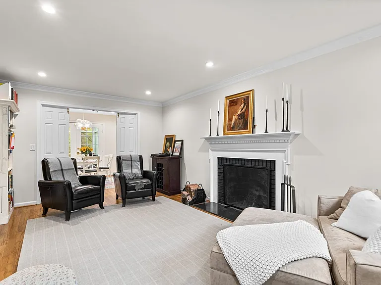 6309 Avalon Dr — Photo 21