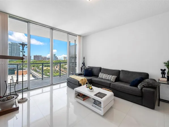 79 SW 12th St, Miami, FL