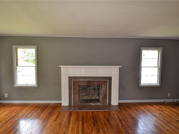 4th image of 427 W North St