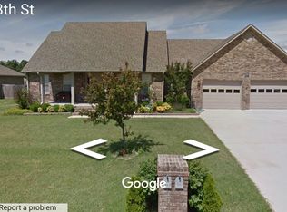 5004 S 28th St, Paragould, AR 72450