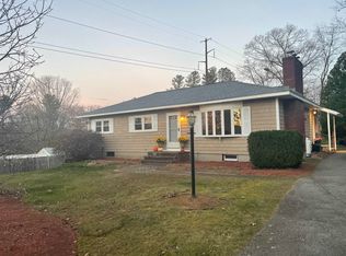 7 Ashlar Dr, Goffstown, NH 03045