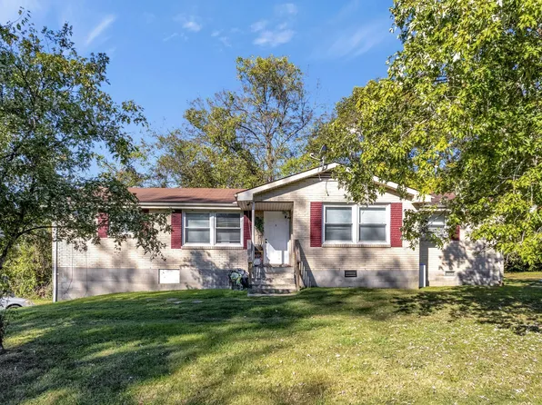 632 Larkin Springs Rd, Madison, TN 37115