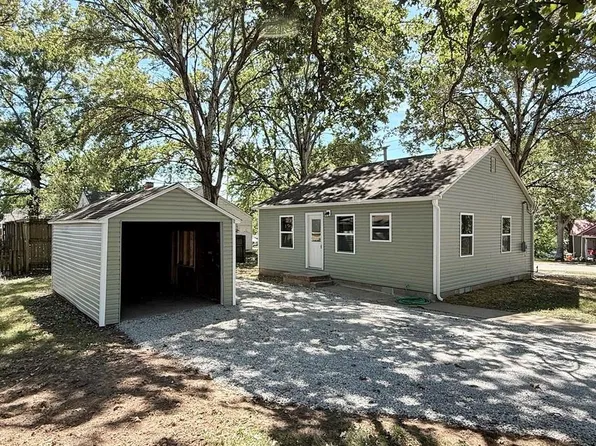 901 S Jackson St, El Dorado Springs, MO 64744