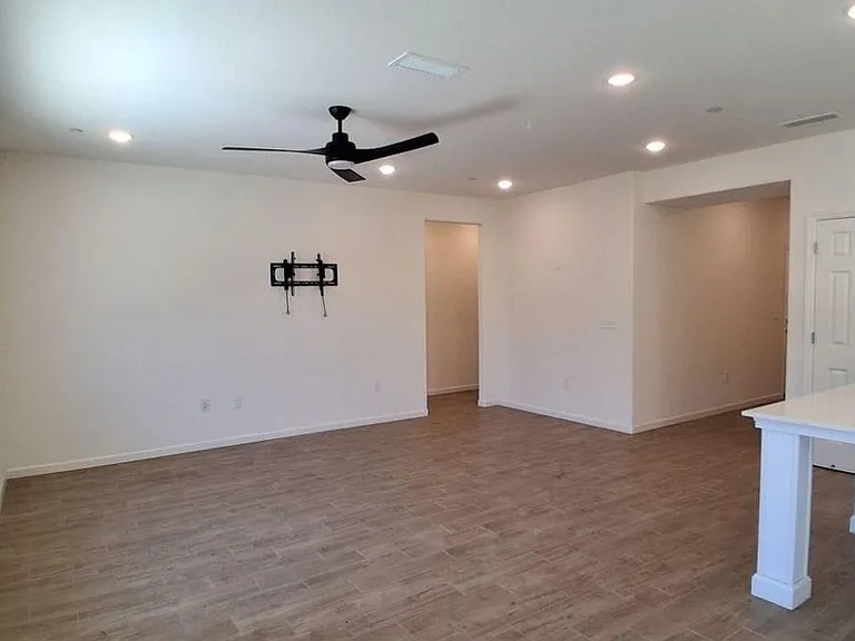 6609 E Carmen Ave — Photo 5