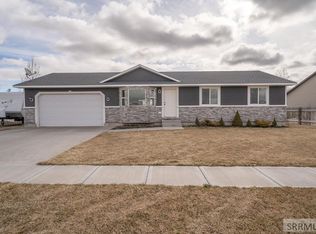 1190 N Richland Dr, Idaho Falls, ID 83401