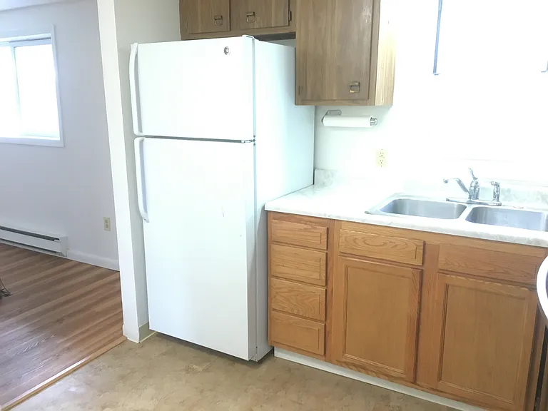873 Cobb St — Photo 2