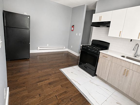 5th image of 308 Renner Ave #2B