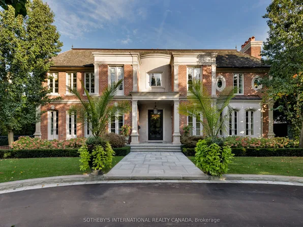 29 Edgehill Rd, Toronto, ON M9A 4N1