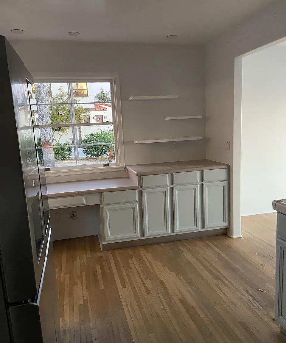 3 bed, 2.0 bath, 1004 sqft, $10,500 — Photo 3