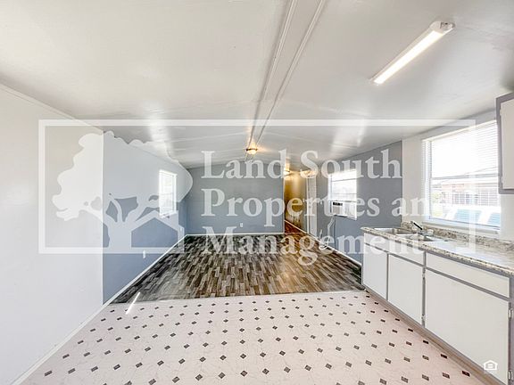 4th image of 1200 Plant Ave Lot 1