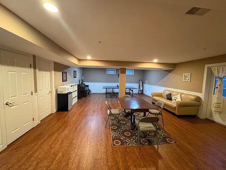 Moly Dr — Photo 9