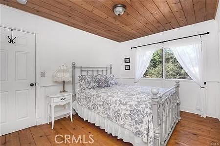 1239 Rainbow Valley Blvd — Photo 21