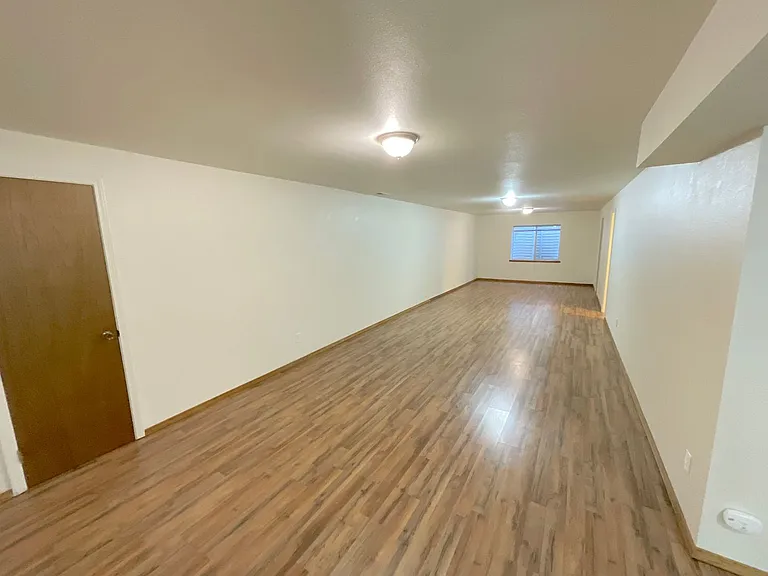 8166 Telegraph Dr — Photo 33