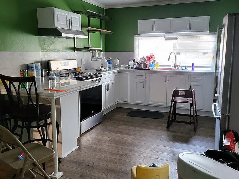 2836 Mersington Ave — Photo 8
