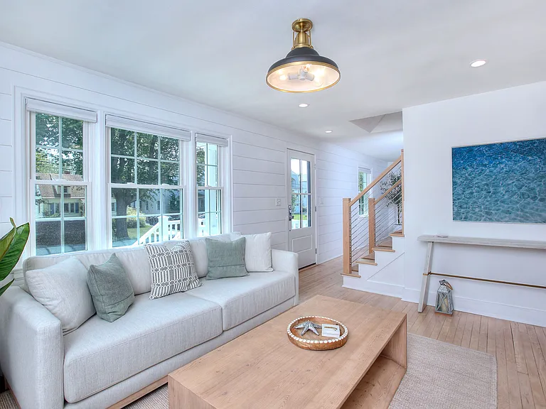 537 Penfield Rd — Photo 9