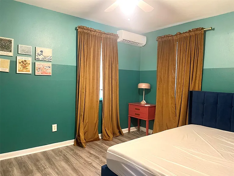 2411 Bastrop St #2 — Photo 9