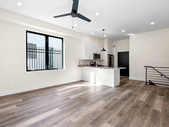 2nd image of 2025 Amber St #A