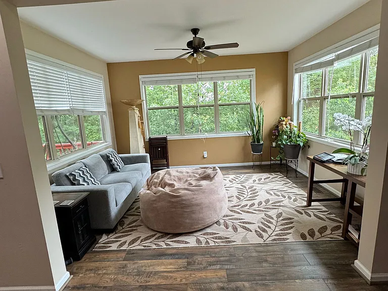 421 Morgans Creek Ct NW — Photo 2