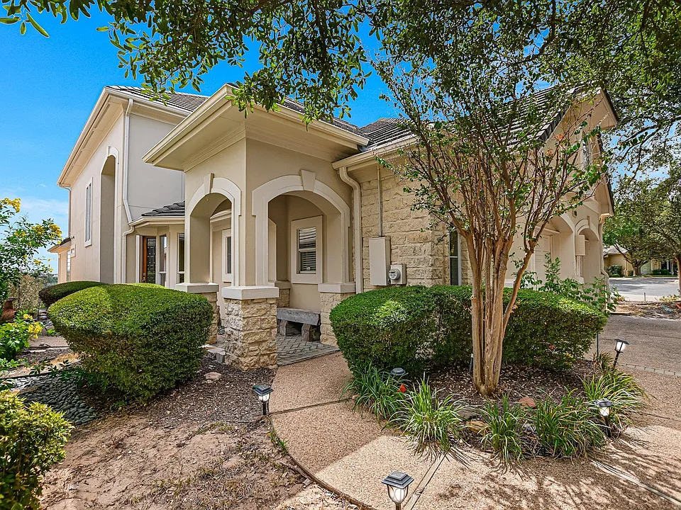 4545 Golf Vista Dr