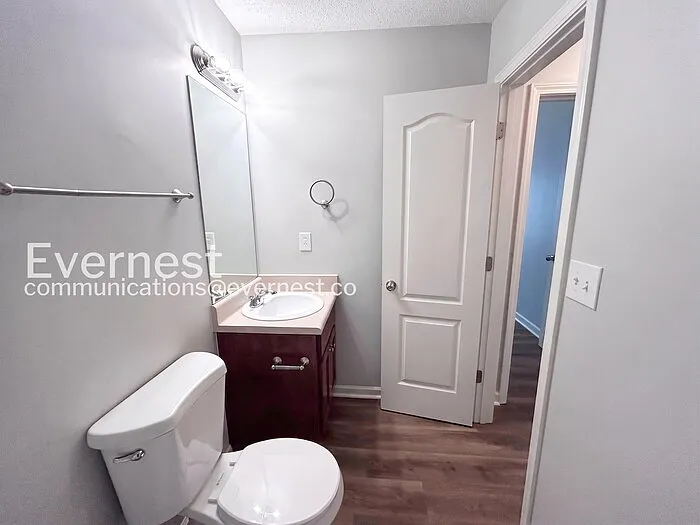 8648 Thomas Ln — Photo 12