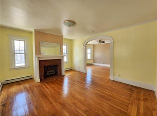 240 Gallatin St, Providence, RI 02907