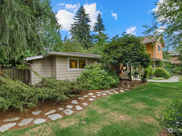 12315 NE 108th Street, Kirkland, WA 98033