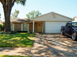 6835 Vanlynn Ln, Houston, TX 77084