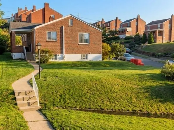 209 E Fairmont Ave, Trafford, PA 15085