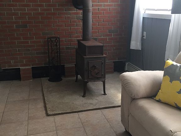 Fam Room w/ wood stove