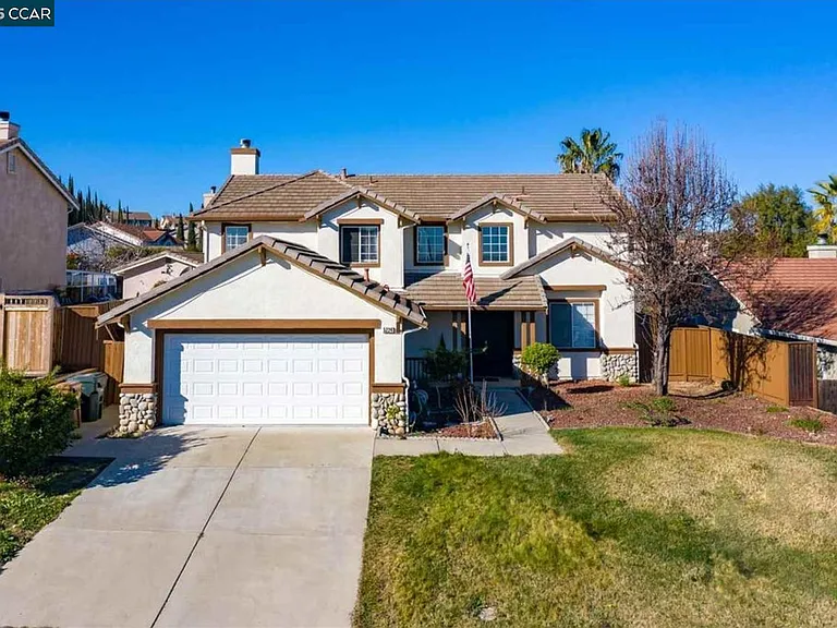 5224 Cedar Ridge Way — Photo 1