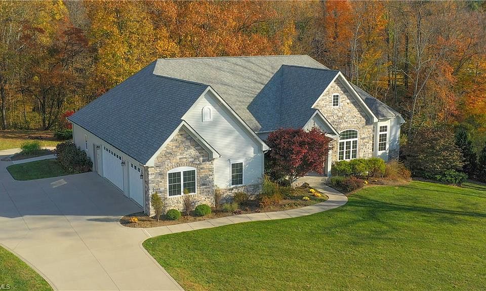 1st image of 4165 Maggie Marie Blvd
