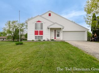 1155 E 12th St, Holland, MI 49423