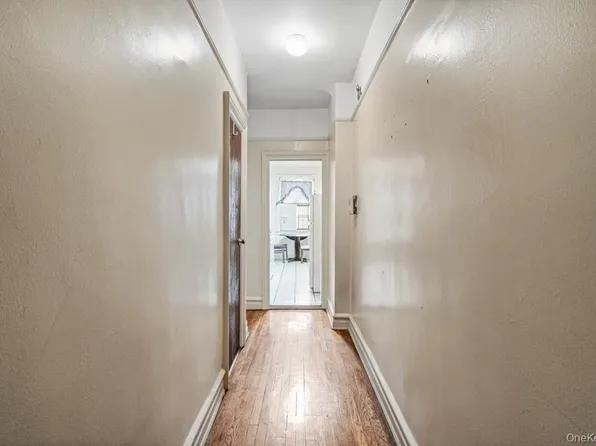 155-17 Sanford Avenue image 3 of 17