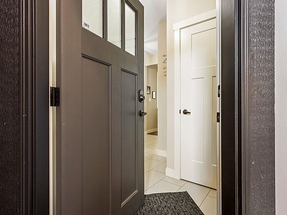 3rd image of 7411 Morrow Rd #16