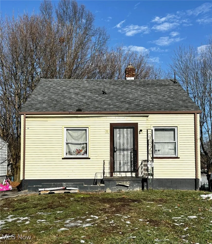 544 Miller St photo 1