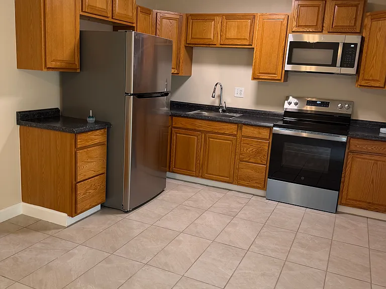 46857 Rogers Dr — Photo 3