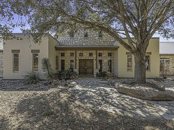 4th image of 8211 Woods Hollow Trl
