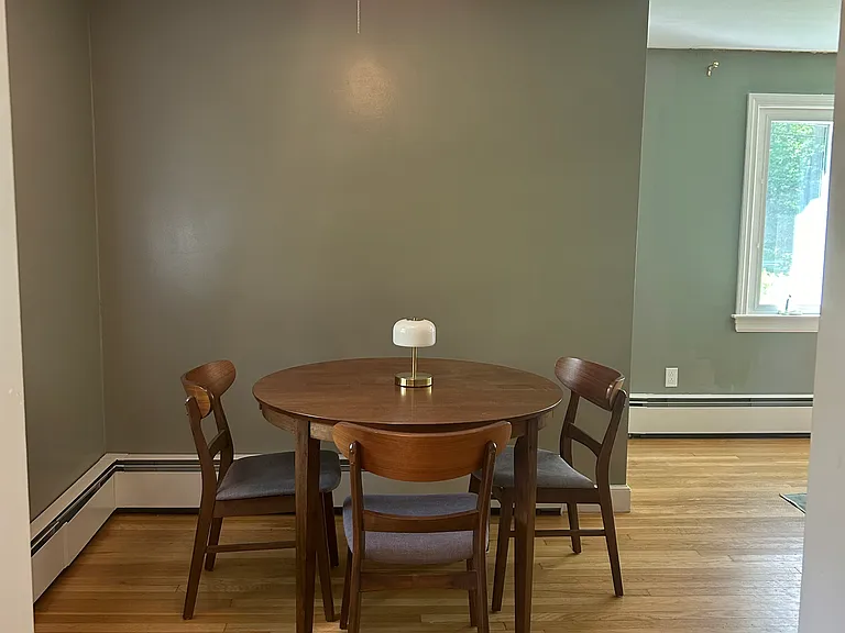 322 Reservoir St — Photo 4